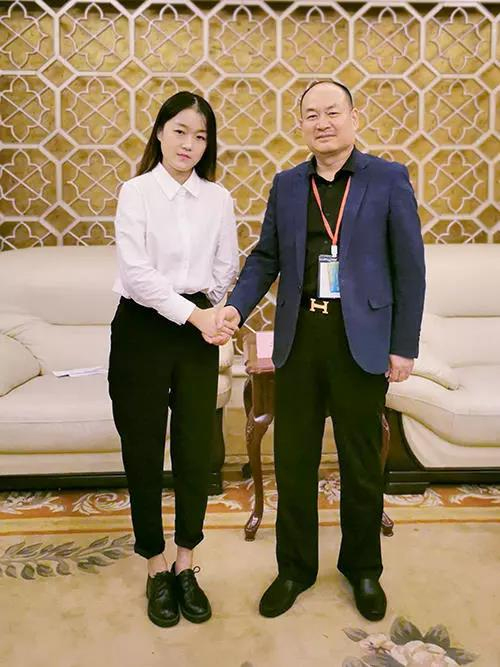 濰坊奧龍鋅業(yè)有限公司董事長(zhǎng)王彥龍接受采訪